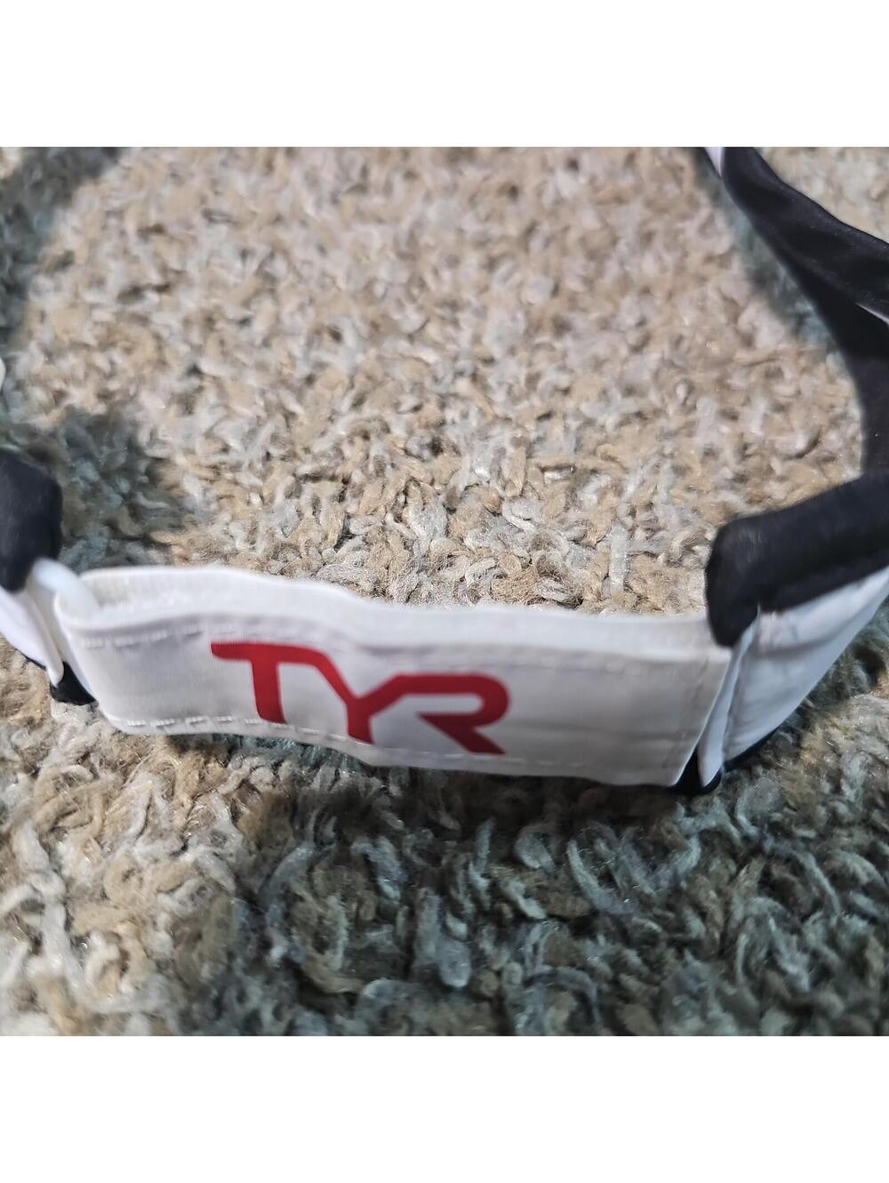 TYR hook & loop Visor - Picture 3 of 5
